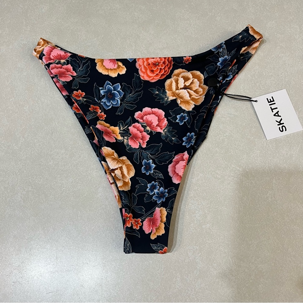 Skatie swim bottom